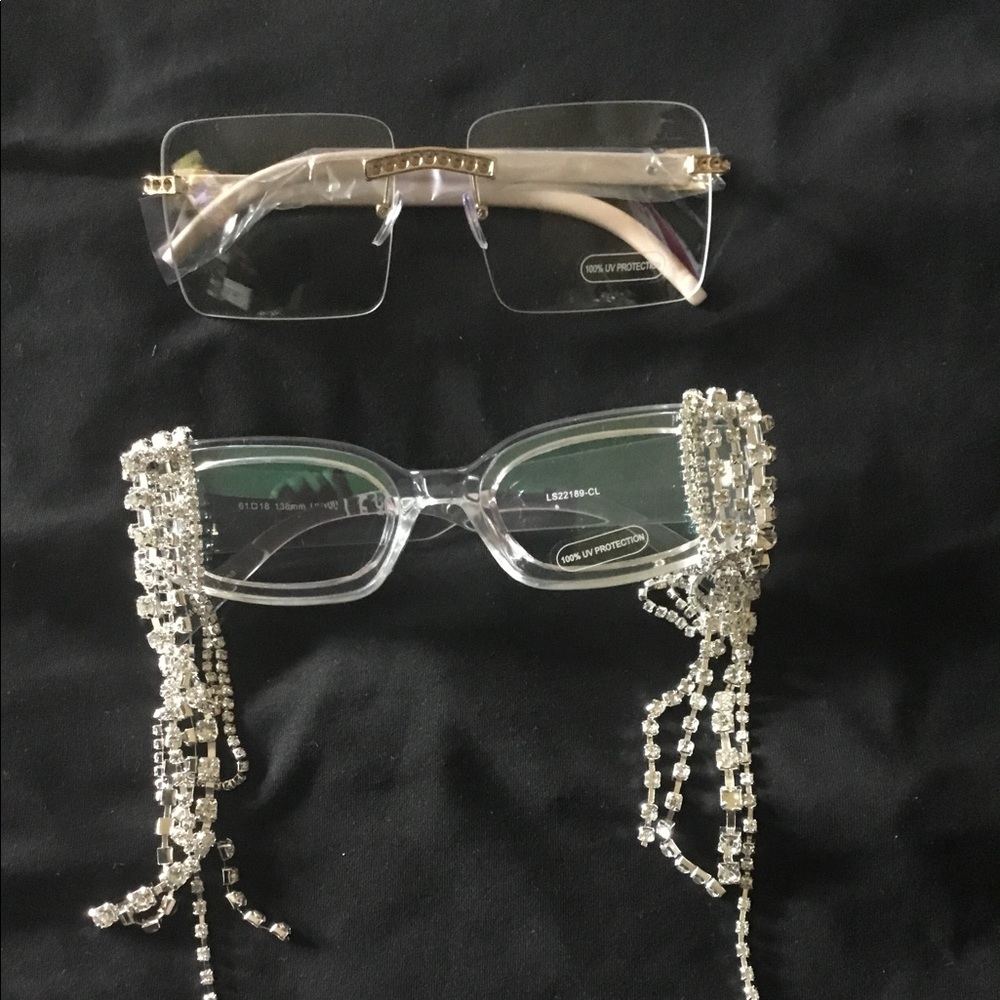 COPY - 2 pair of woman clear sunglasses fashion nova